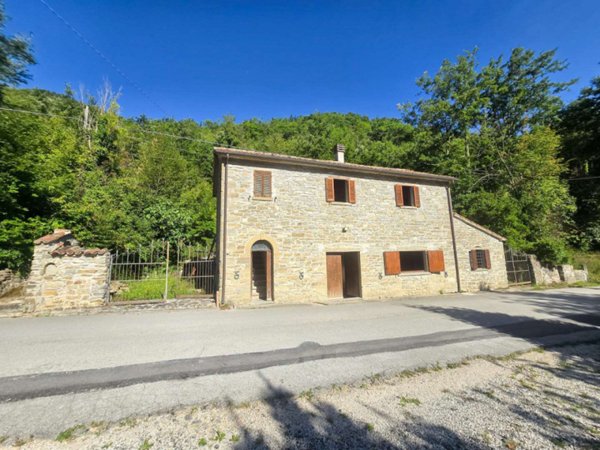casa indipendente in vendita a Mercatello sul Metauro