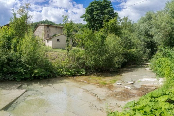 casale in vendita a Mercatello sul Metauro
