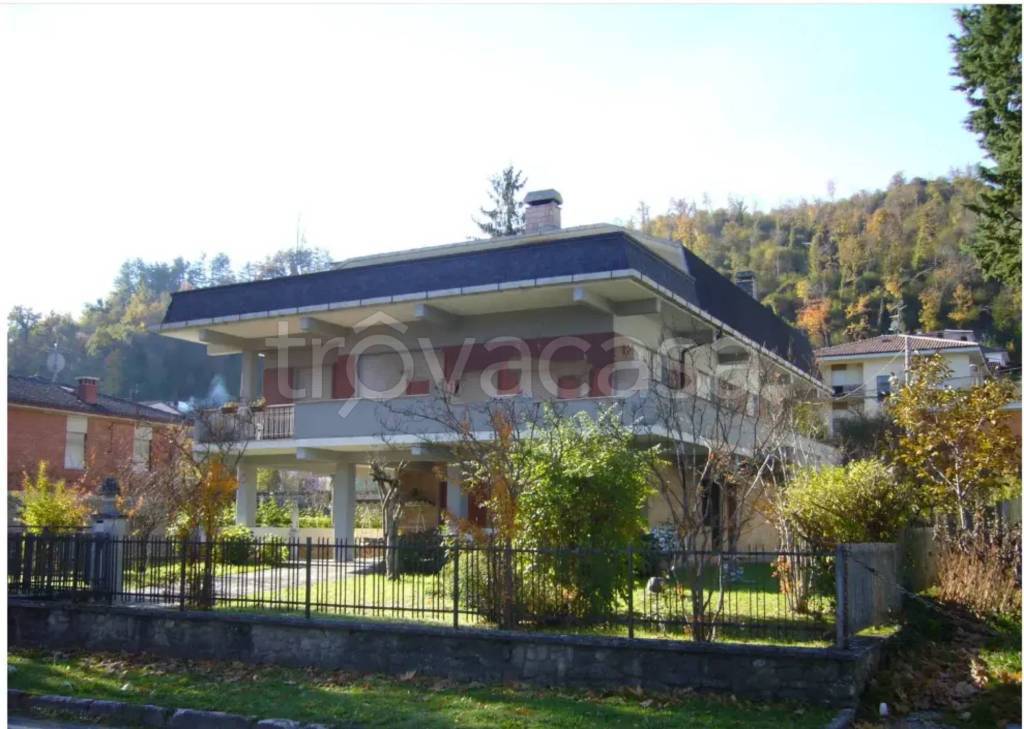 casa indipendente in vendita a Mercatello sul Metauro