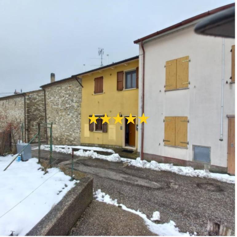 appartamento in vendita a Mercatino Conca