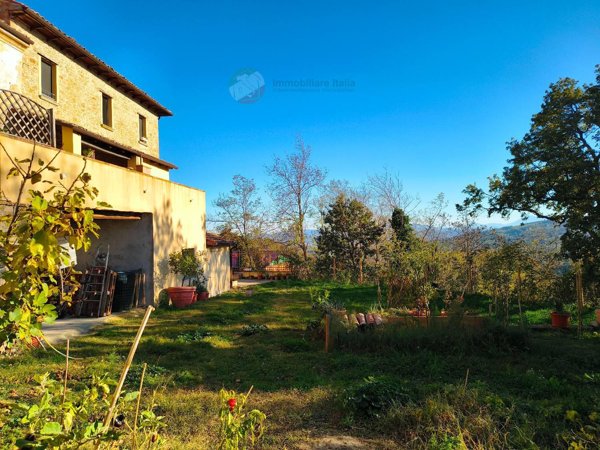 casa indipendente in vendita a Mercatino Conca