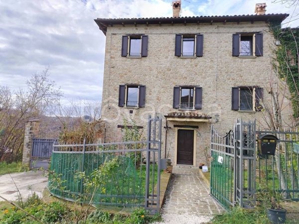 casa indipendente in vendita a Mercatino Conca