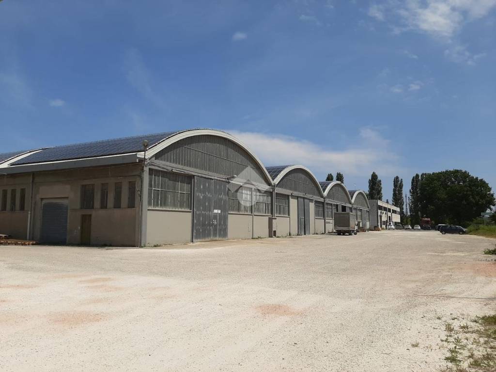terreno edificabile in vendita a Mombaroccio in zona Villagrande