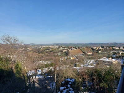 appartamento in vendita a Mombaroccio in zona Villagrande