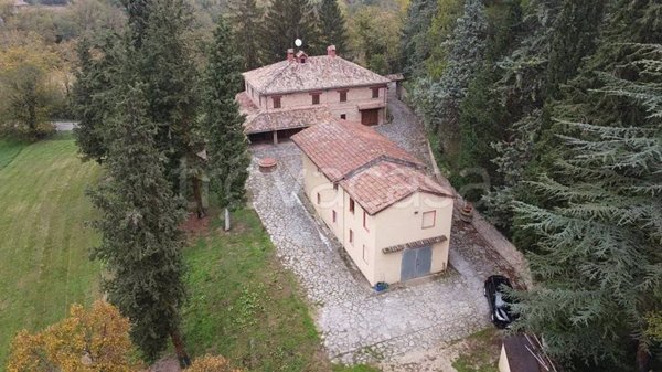 casa indipendente in vendita a Mombaroccio