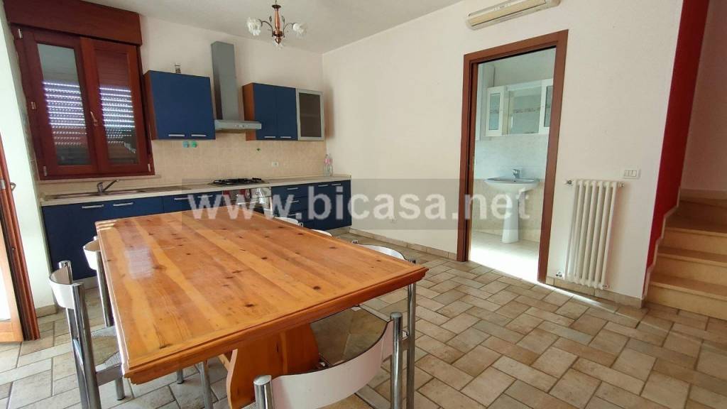 casa indipendente in vendita a Mombaroccio in zona Villagrande