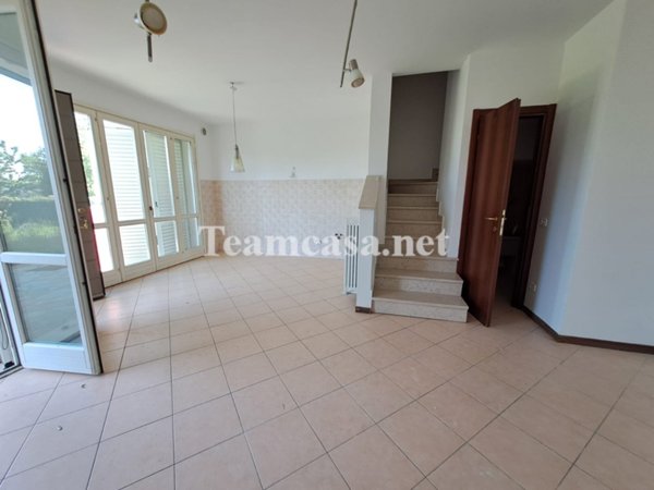appartamento in vendita a Mombaroccio in zona Villagrande