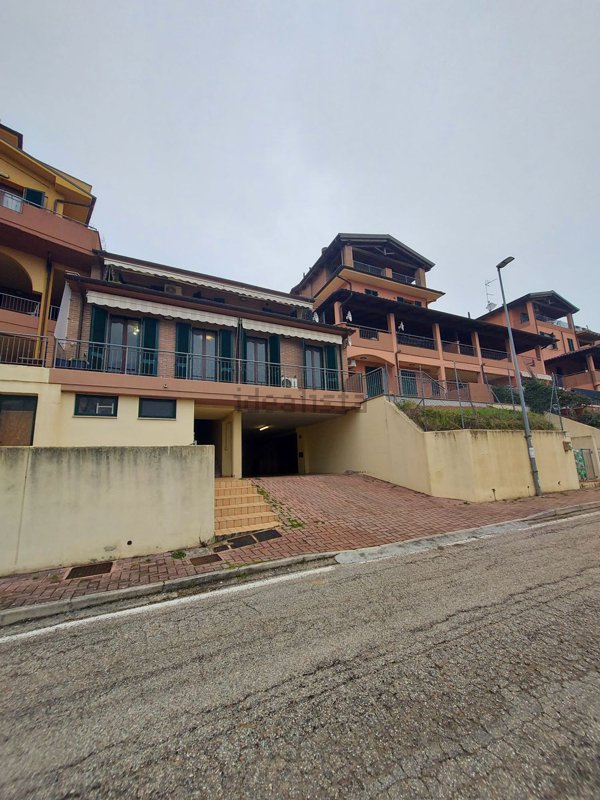 appartamento in vendita a Mombaroccio in zona Villagrande