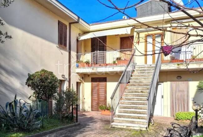 appartamento in vendita a Mombaroccio