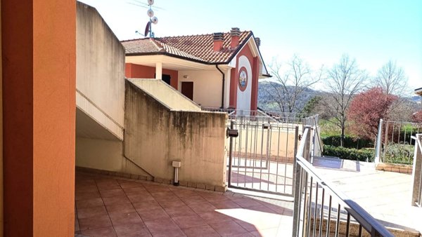 appartamento in vendita a Mombaroccio