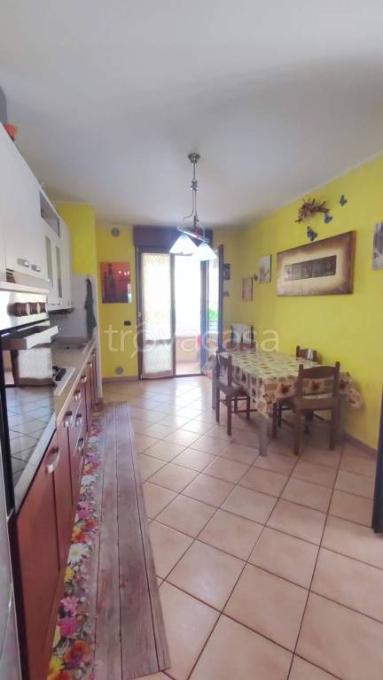 appartamento in vendita a Mombaroccio