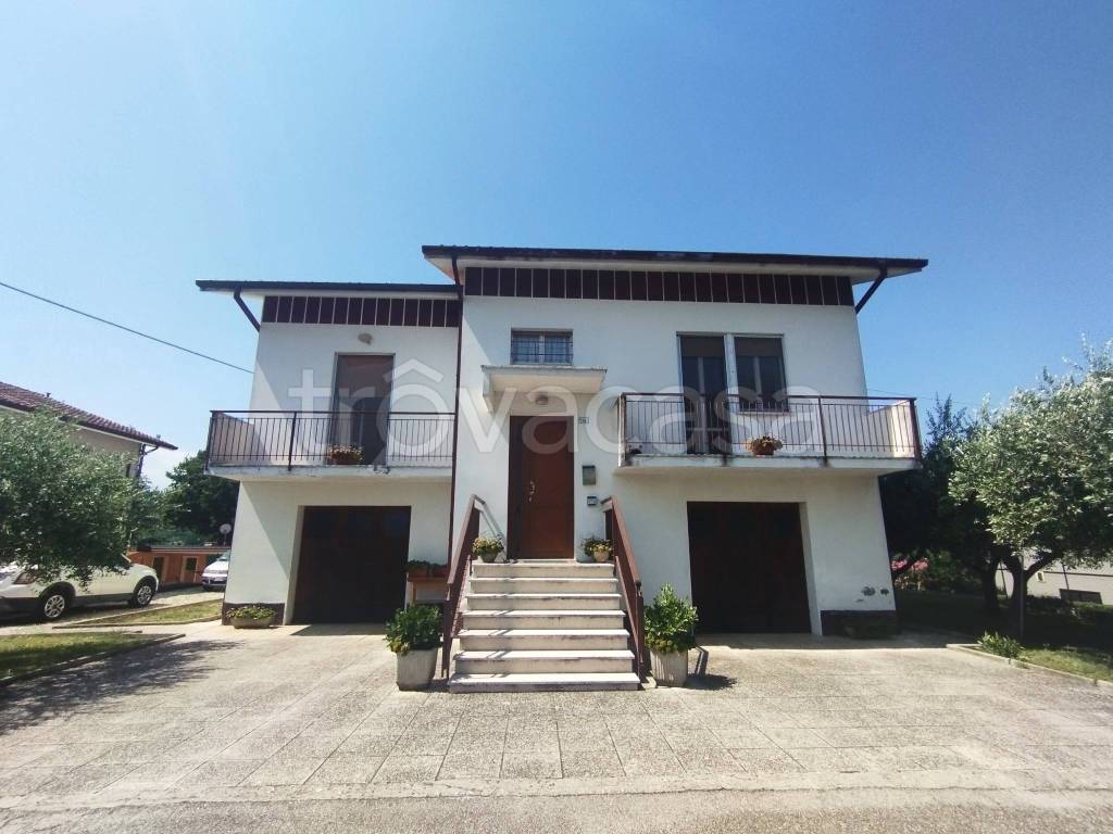 casa indipendente in vendita a Mombaroccio in zona Villagrande