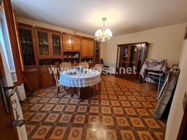 casa indipendente in vendita a Mombaroccio