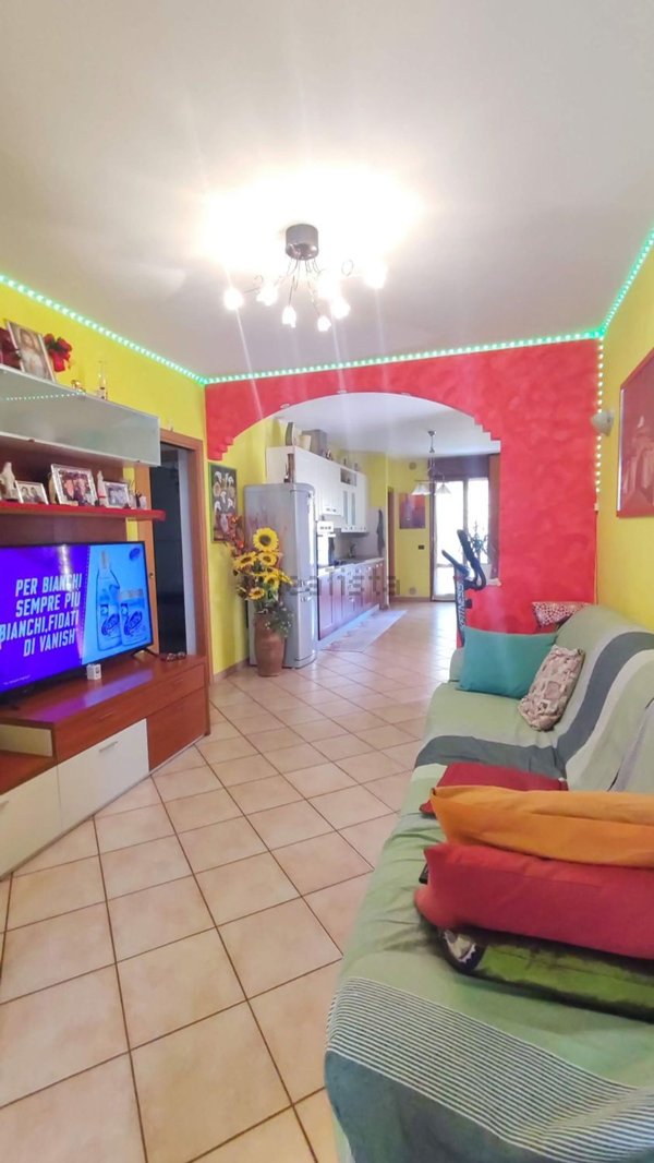 appartamento in vendita a Mombaroccio