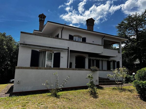 appartamento in vendita a Mombaroccio