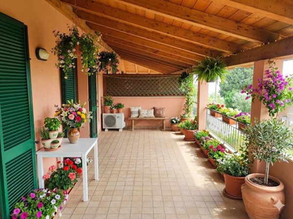 appartamento in vendita a Mombaroccio