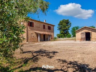 casa indipendente in vendita a Mombaroccio