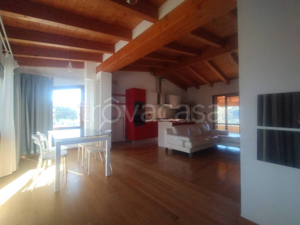 appartamento in vendita a Mombaroccio in zona Villagrande