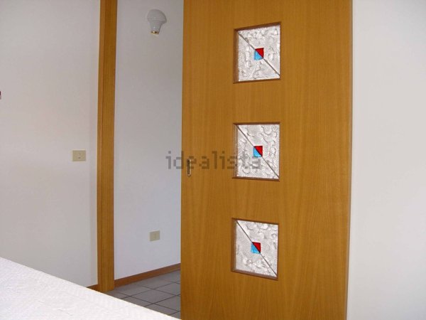 casa indipendente in vendita a Mombaroccio