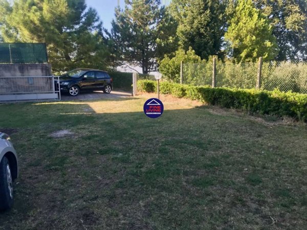 casa indipendente in vendita a Mombaroccio