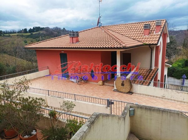 appartamento in vendita a Mombaroccio