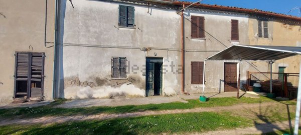 appartamento in vendita a Mombaroccio in zona Montegiano