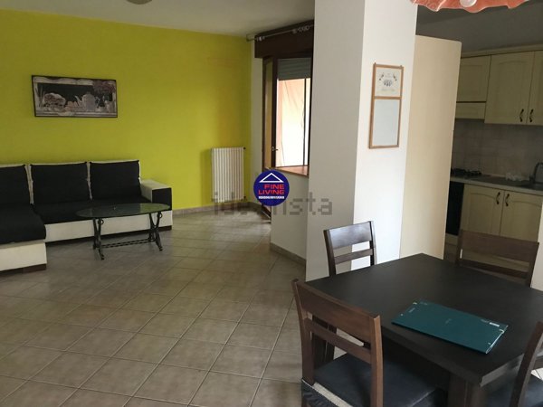 appartamento in vendita a Mombaroccio in zona Villagrande