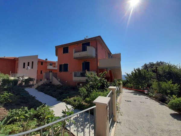 appartamento in vendita a Mombaroccio
