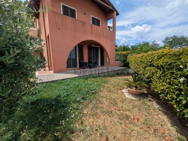 appartamento in vendita a Mombaroccio in zona Villagrande