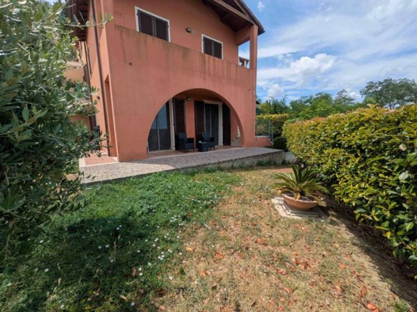 appartamento in vendita a Mombaroccio in zona Villagrande