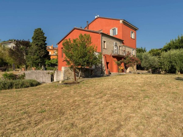 casa indipendente in vendita a Mombaroccio in zona Villagrande