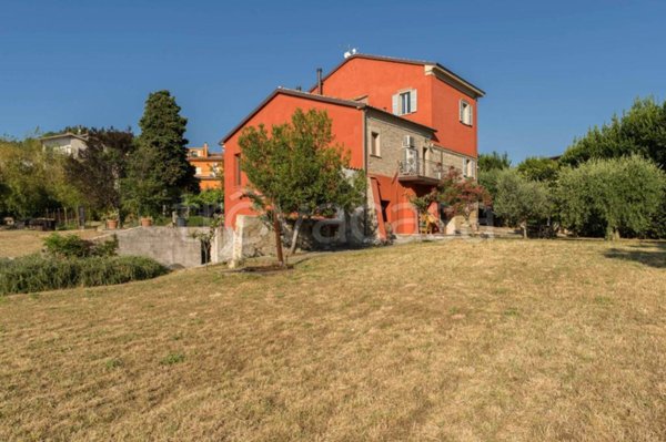casa indipendente in vendita a Mombaroccio in zona Villagrande
