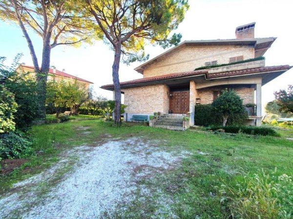 casa indipendente in vendita a Mombaroccio in zona Villagrande