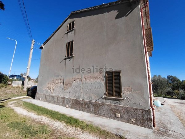 casale in vendita a Mombaroccio in zona Villagrande