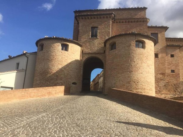 appartamento in vendita a Mombaroccio