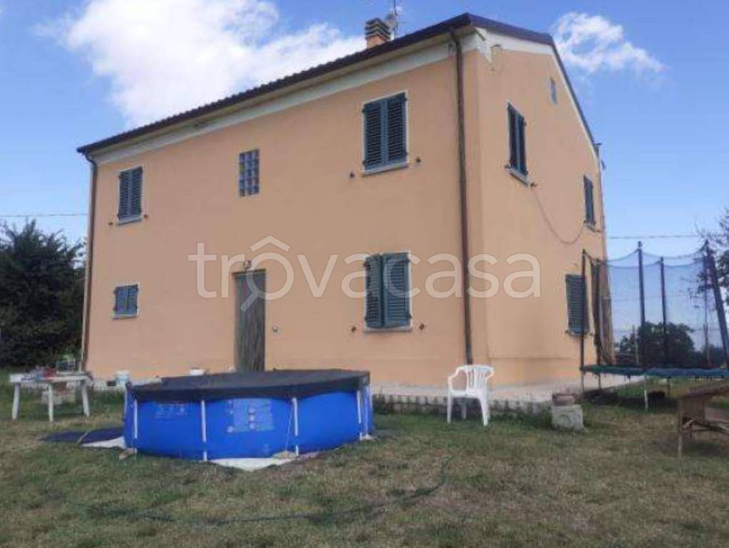 casa indipendente in vendita a Mondavio