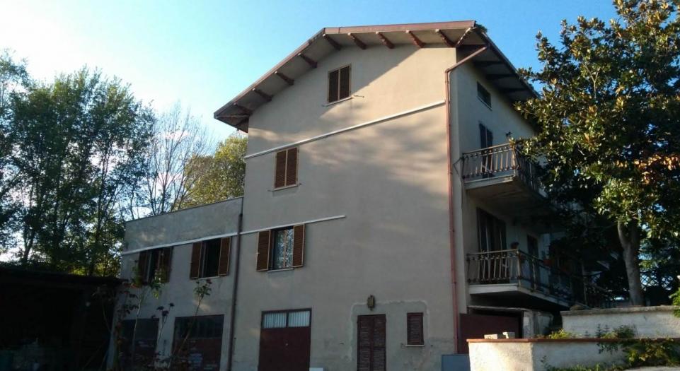 appartamento in vendita a Mondavio in zona Sant'Andrea di Suasa