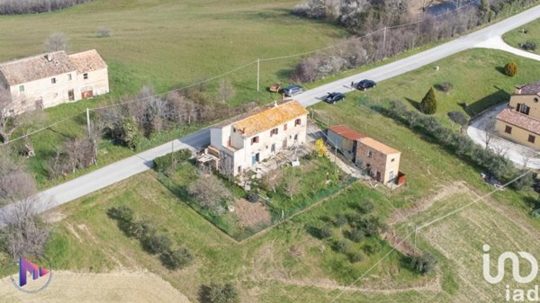 casa indipendente in vendita a Mondavio in zona Sant'Andrea di Suasa