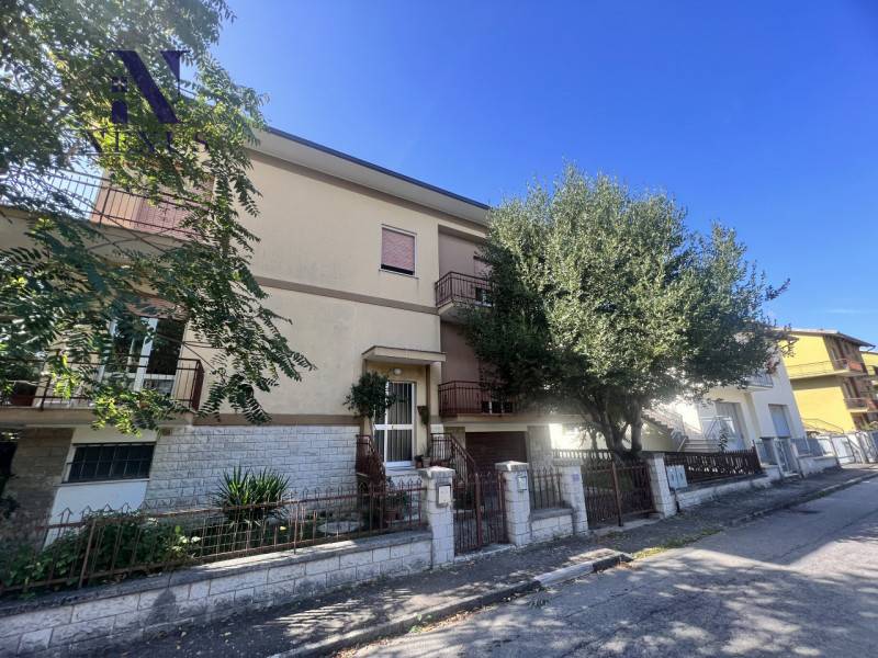 casa indipendente in vendita a Mondavio in zona San Michele al Fiume