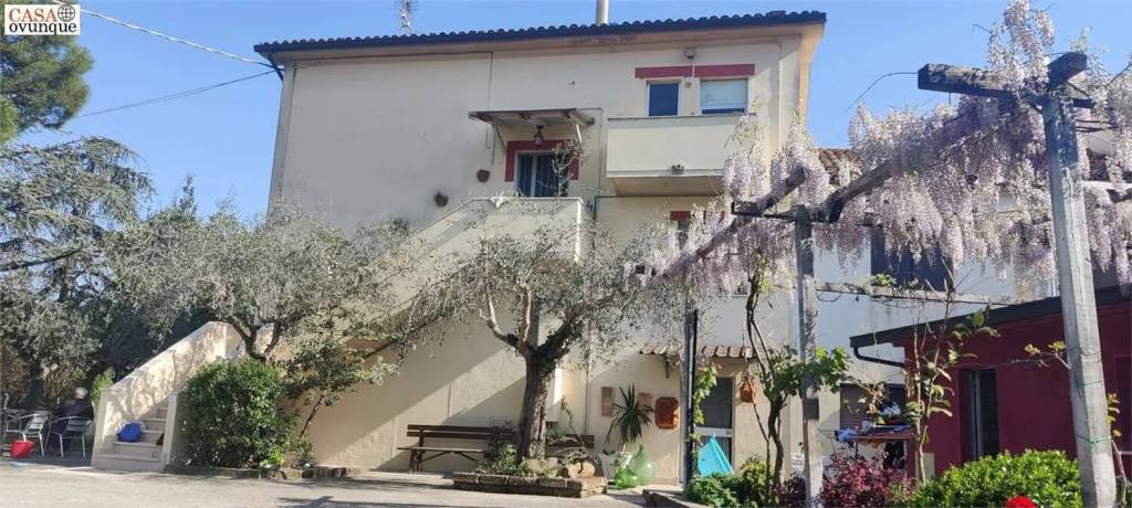 casa indipendente in vendita a Mondavio in zona San Michele al Fiume