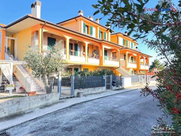 appartamento in vendita a Mondavio in zona San Filippo sul Cesano