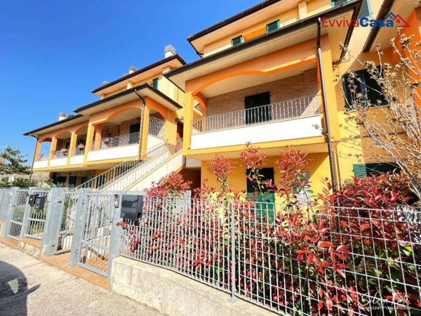 appartamento in vendita a Mondavio in zona San Filippo sul Cesano