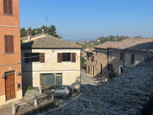 casa indipendente in vendita a Mondavio