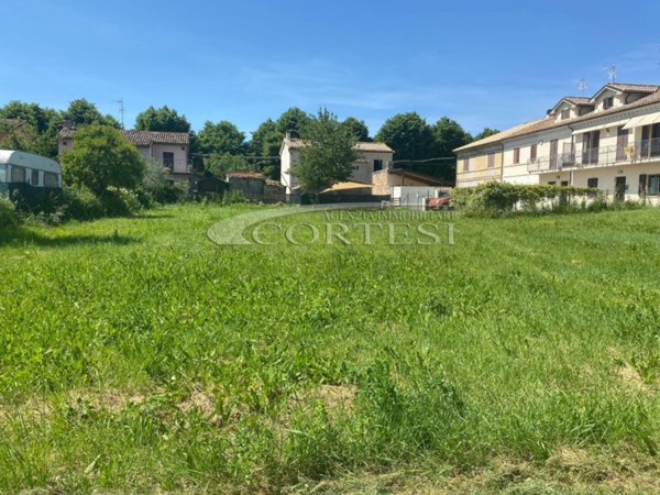 terreno edificabile in vendita a Mondavio in zona San Michele al Fiume