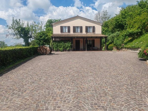 casa indipendente in vendita a Mondavio in zona San Michele al Fiume
