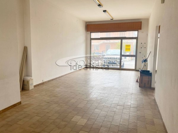 locale commerciale in vendita a Mondavio
