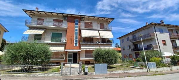 appartamento in vendita a Mondavio in zona San Michele al Fiume