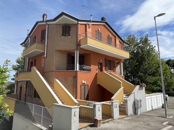 appartamento in vendita a Mondavio in zona San Filippo sul Cesano