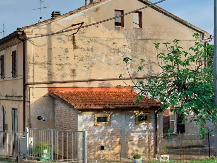 appartamento in vendita a Mondavio in zona San Michele al Fiume