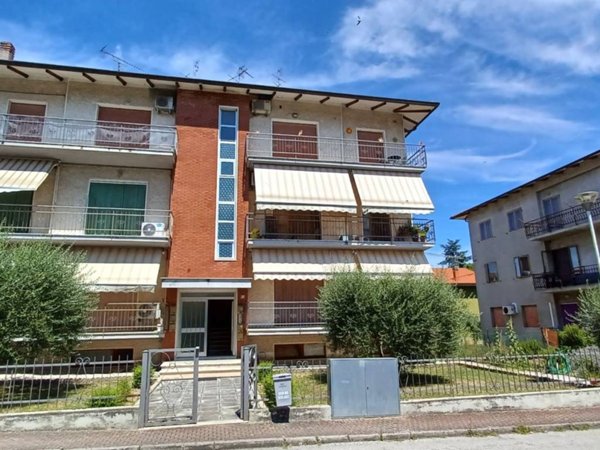 appartamento in vendita a Mondavio in zona San Michele al Fiume